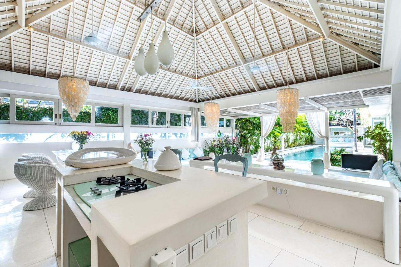 Villa Puro Blanco クタ エクステリア 写真